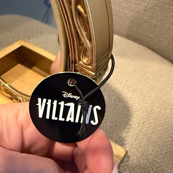 Bath & Body Works Villains jewelry box - Picture 4 of 6